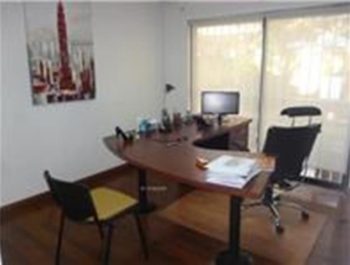 Arriendo casa-oficina