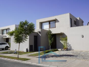 Casa Mediterránea – Condominio Aguas Claras, Piedra Roja