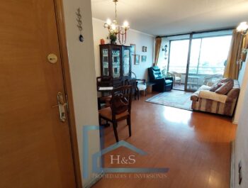 Vende Amplio Depto. En 8vo Piso. Vende Amplio Depto. En 8vo Piso.